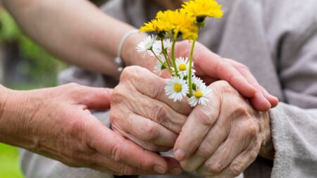 How Starting Hospice Care Sooner Benefits Caregivers